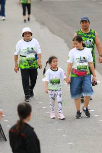 BIB: 0543
                            <button type="button" onclick="openModal(3560807)" class="btn btn-primary btn-sm float-right btn-popup" data-toggle="modal" data-target=".modal-high-quality">
                        <i class="fas fa-shopping-cart"></i> Add to Cart
                    </button>
                                            <button type="button" onclick="isThisMe(3560807, true)" class="btn btn-success btn-sm float-right btn-popup btn-isme hidden" data-toggle="tooltip" data-placement="bottom" title="นี่คือรูปของคุณใช่ไหม คลิกที่นี่เพื่อเอาเข้าอัลบั้ม">
                        <i class="fas fa-plus"></i> Add to album
                    </button>
                    <button type="button" onclick="isThisMe(3560807, false)" class="btn btn-warning btn-sm float-right btn-popup btn-isnotme hidden">
                        <i class="fas fa-ban"></i> Remove from album
                    </button>